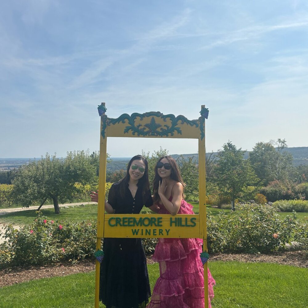 Meet your Posher, Crystal and Evanna